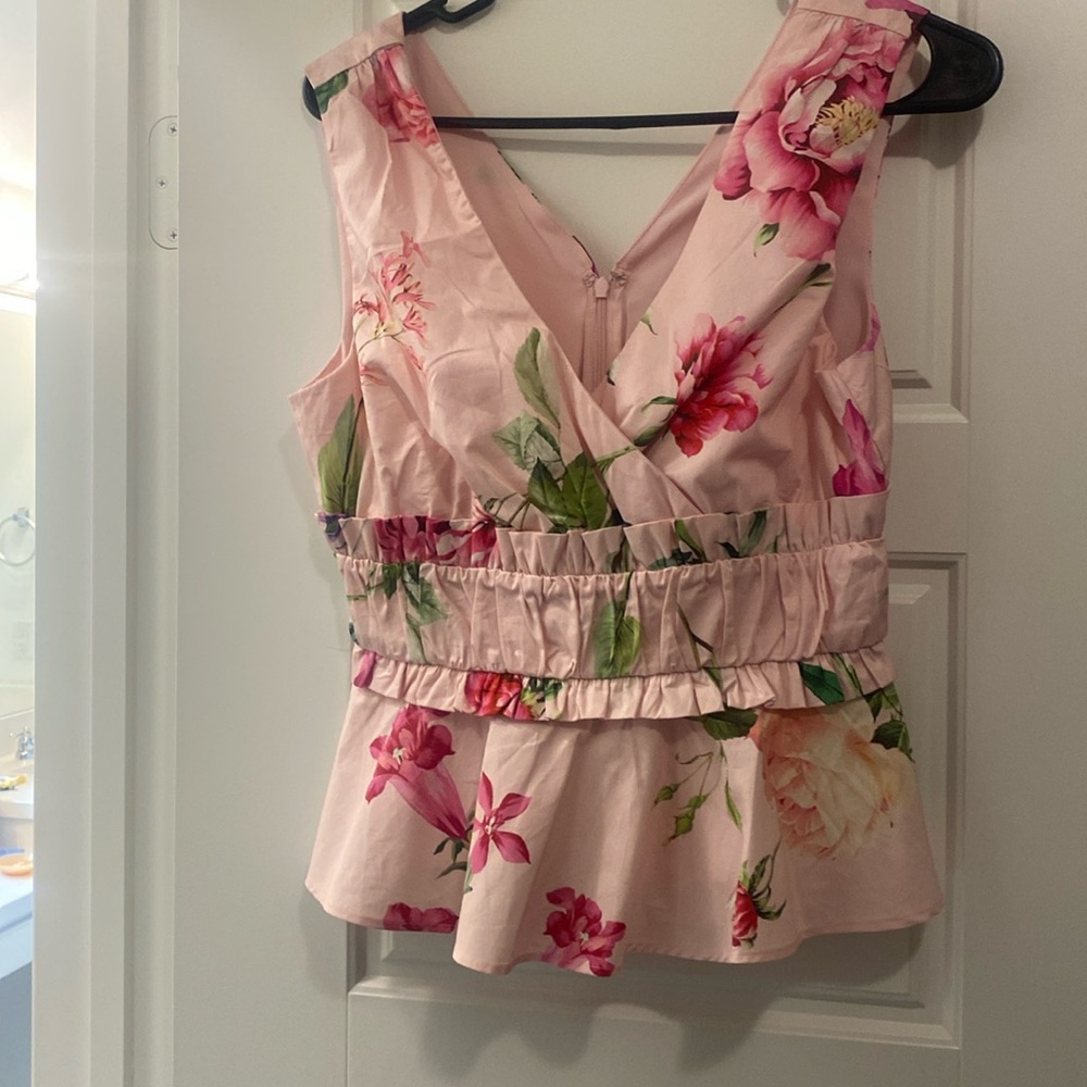 Express XS floral top